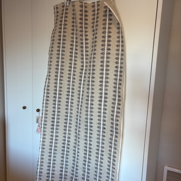 Schumacher Hand Block Print Alva Fabric - 2.44 Yards - Picture 4 of 6